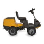 STIGA frontkaszás fűnyíró traktor PARK 300 M (Vágóasztal nélkül)