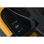 STIGA akkumulátoros oldalkidobós fűnyíró traktor TORNADO 598e