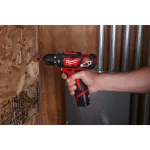 Milwaukee M12 BPD-202C akkus szuperkompakt ütvefúró-csavarozó (2 x 2.0 Ah Li-ion akkuval)