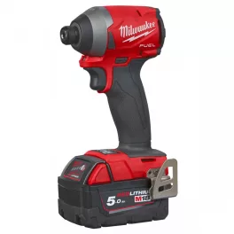   Milwaukee M18 FID2-502X FUEL™ akkus szénkefe nélküli ütvecsavarozó 1/4" hatszög meghajtással (2 x 5.0 Ah Li-ion akkuval)