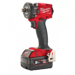  Milwaukee M18 FIW2F12-502X FUEL™ akkus szénkefe nélküli ütvecsavarozó biztosítógyűrűvel, 1/2" négyszög meghajtással (2 x 5.0 Ah Li-ion akkuval)