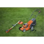 Husqvarna LC137i KIT Akkus Fűnyíró (Akkuval és töltővel)