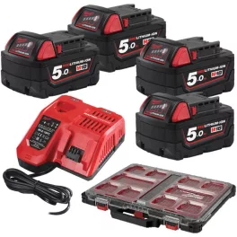   Milwaukee 4 x M18 B5 + 1 x M12-18 FC + 1 x PACKOUT™ vékony rendszerező