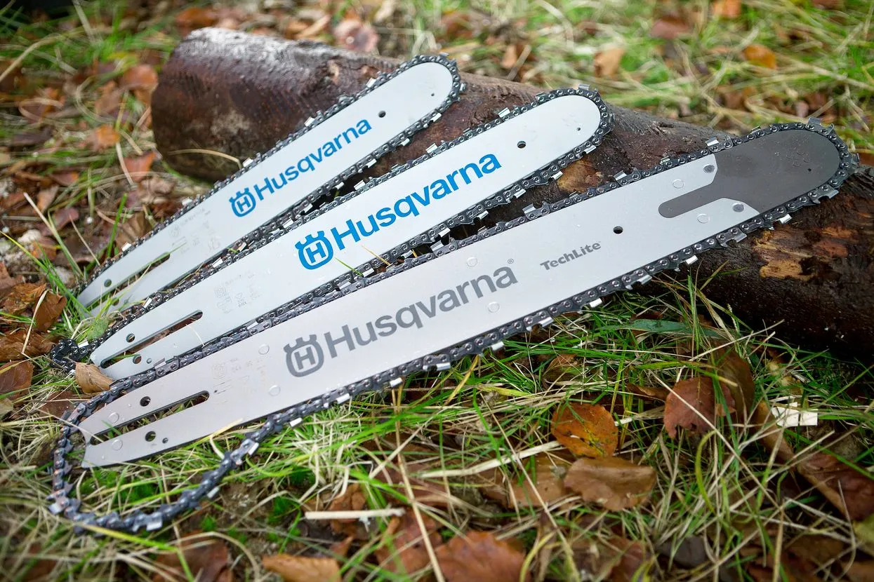 Három különböző hosszúságú Husqvarna láncfűrész-vezetőlemez